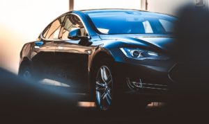 Le Futur en « Musk »mence – Tesla dévoile de mystérieux nouveaux modèles électriques