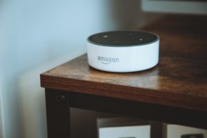 Amazon sonne l’alarme : Alexa Guard coûtera plus cher!