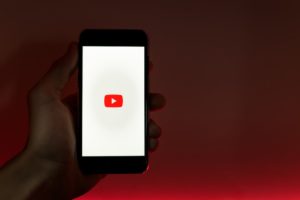 YouTube et la monétisation : une frontière redéfinie pour la créativité ?