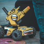 La technologie nous mène-t-elle vers un futur meilleur ou plus compliqué?