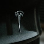 La stratégie de Tesla : Coup de génie ou pari risqué ?