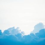 Quand la plume se fait plus piquante que le tweet