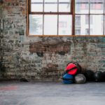 Frappez, claquez, et projetez : Growl, le sport qui grogne à la maison