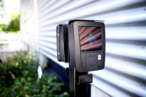 Les prises connectées : gadget futile ou clé de voûte de la maison intelligente ?