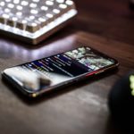 Claude à la loupe : qui s’y frotte s’y pique