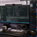 L’ombre des lunes numériques : cycles, illusions et vacarme de la tech moderne