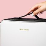 Éclats cosmiques, reflets numériques : la saga des mondes en orbite et des passions disruptives