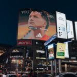 Nom d’un p’tit jet ! L’énergie propre sort enfin la tête du trou