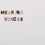 Mark Zuckerberg contre Mark Zuckerberg : qui possède vraiment son nom à l’ère des algorithmes ?