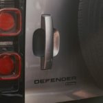 Sous le halo de la Lune, la technologie déraille et recycle nos illusions collectives