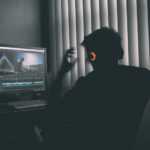 De la poudre aux yeux à la poudre d’escampette : le paradoxe techno du XXIe siècle