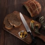 Les stars et l’intelligence artificielle : peut-on vraiment se fier à ChatGPT pour des questions aussi sérieuses que le droit ?