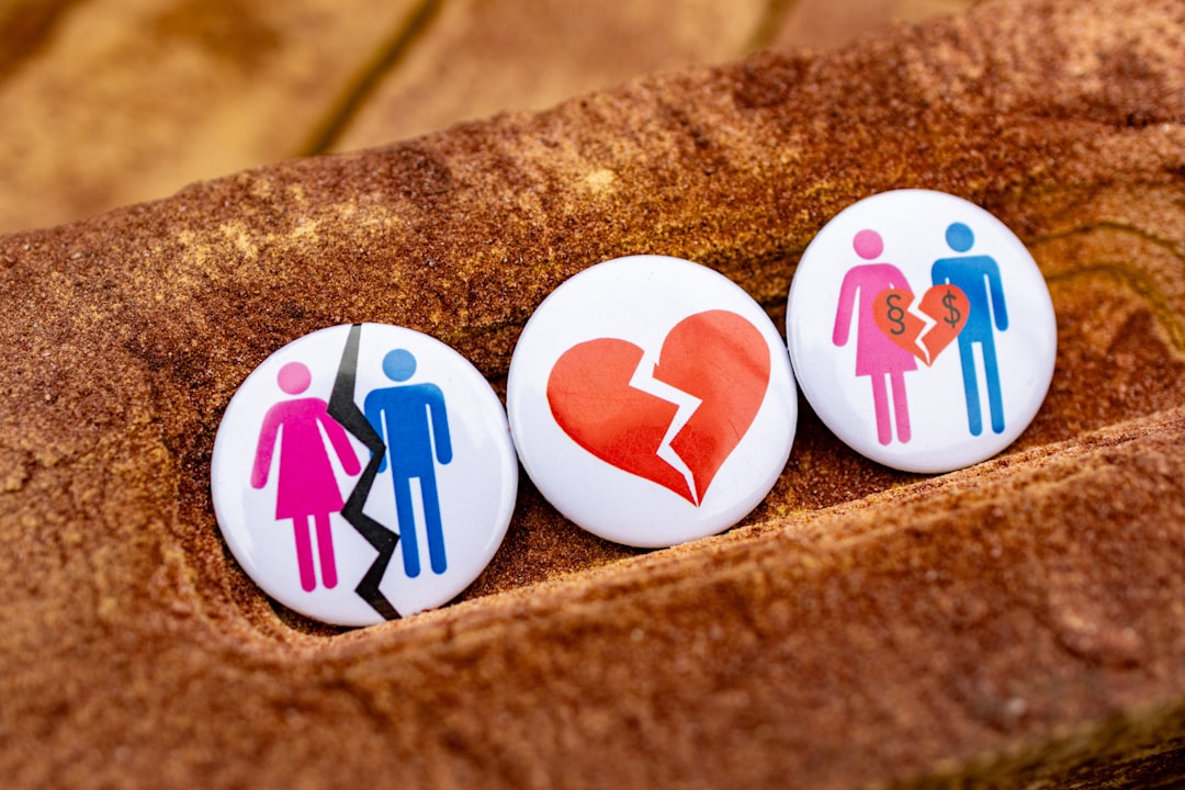 La disparition du poste de COO chez Tinder : simple optimisation ou début de la fin pour les applis de rencontres ?