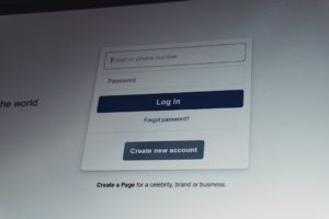 Meta doit-il rendre des comptes sur ses bannissements permanents ?