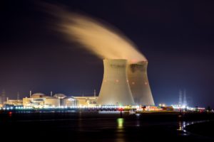 Pile ou Face : La Renaissance Nucléaire joue à Réacteur Mystère