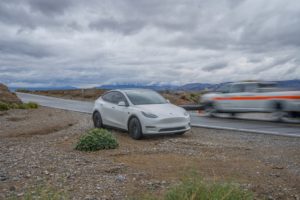 Auto-matiques sous la pluie : Tesla dans la brume réglementaire