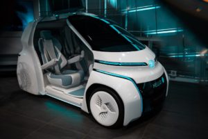 2025 dans la roue : volt-face, robotaxis, et coups de jus…