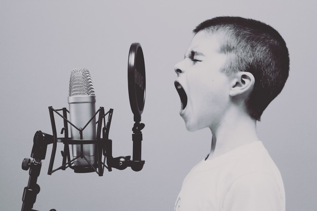 DeepL : la traduction vocale peut-elle vraiment abolir les barrières du langage ?