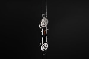 Bijoux, cailloux… et IA : Meta s’accroche au pendentif du futur