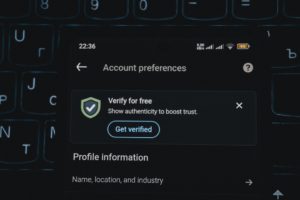 Agent secret mais pas discret : Nyne connecte tous vos profils !