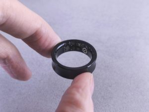 Faut-il craindre la montée en puissance de la surveillance connectée à domicile ?
