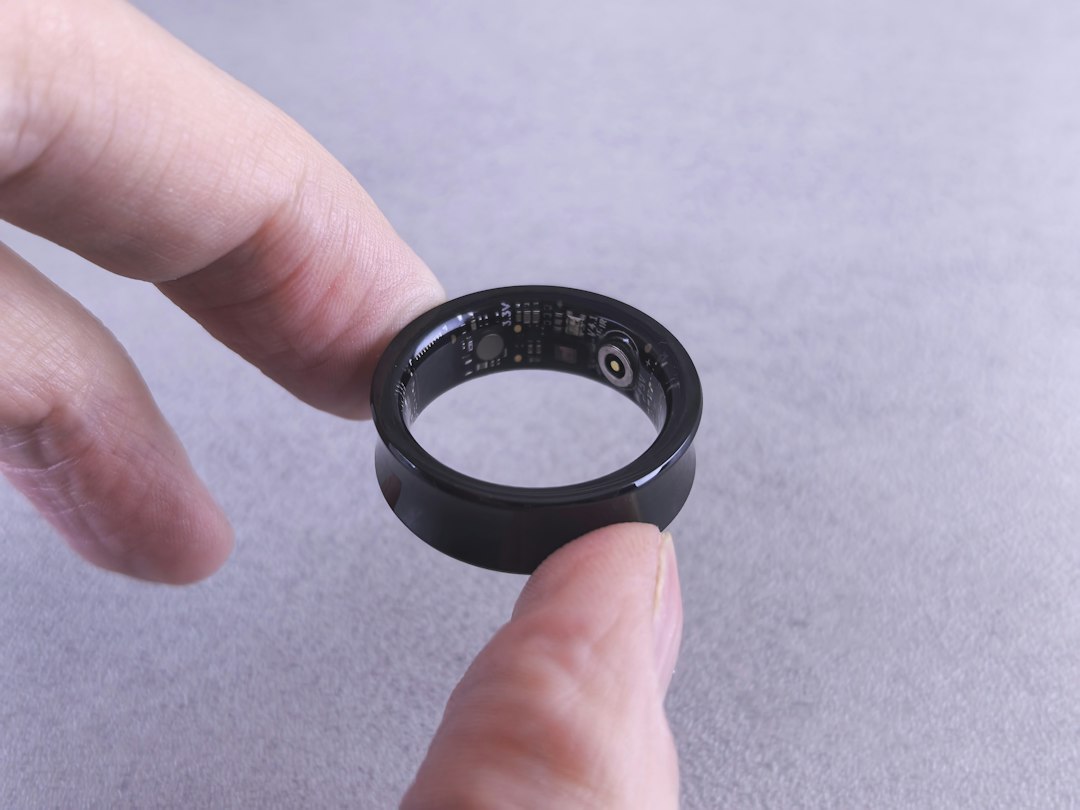 Faut-il craindre la montée en puissance de la surveillance connectée à domicile ?