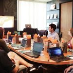 Touchdown & Intelligence Artificielle : Quand la Pub Fait son Show-Bot